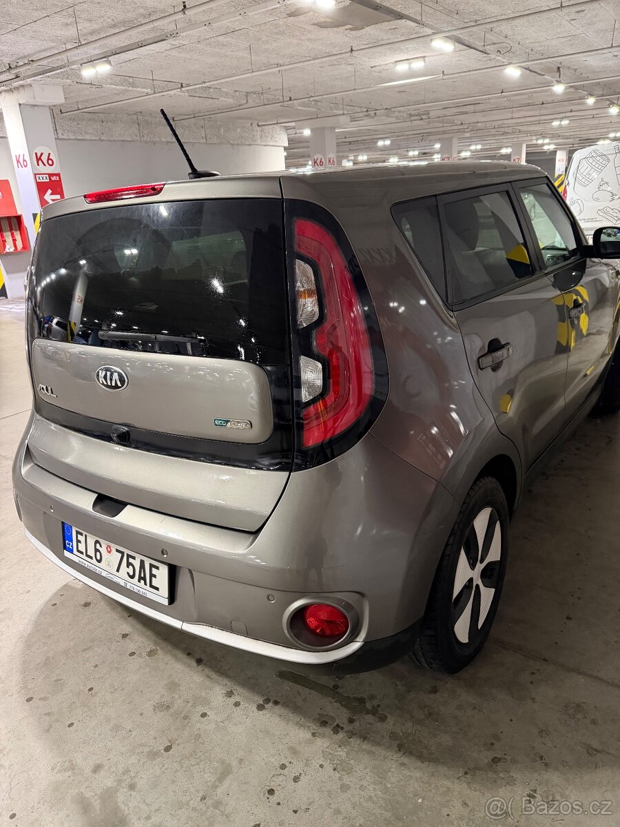 Kia Soul - 4