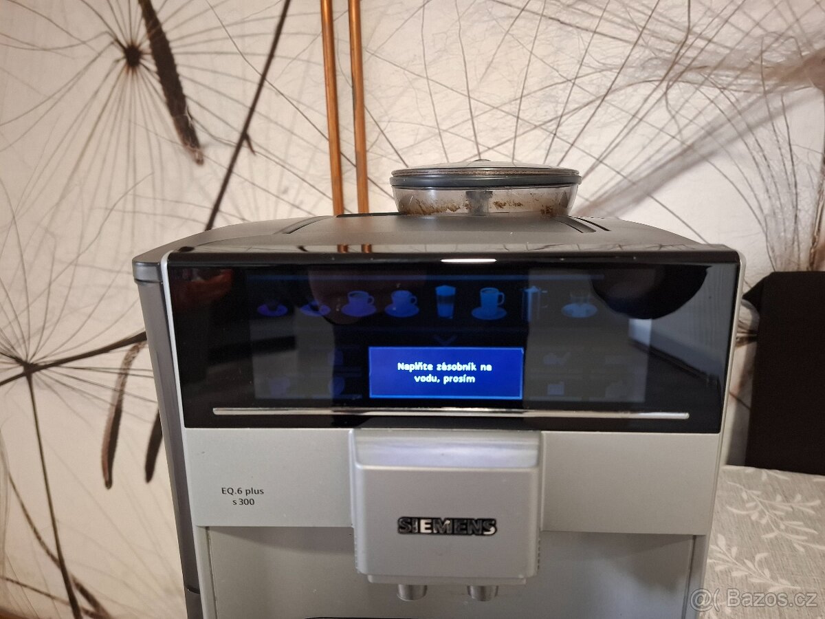Kavovar Siemens EQ.6 - 4