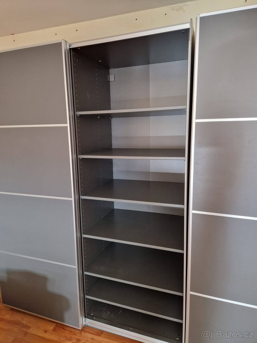 prodám velkou skříň - 4