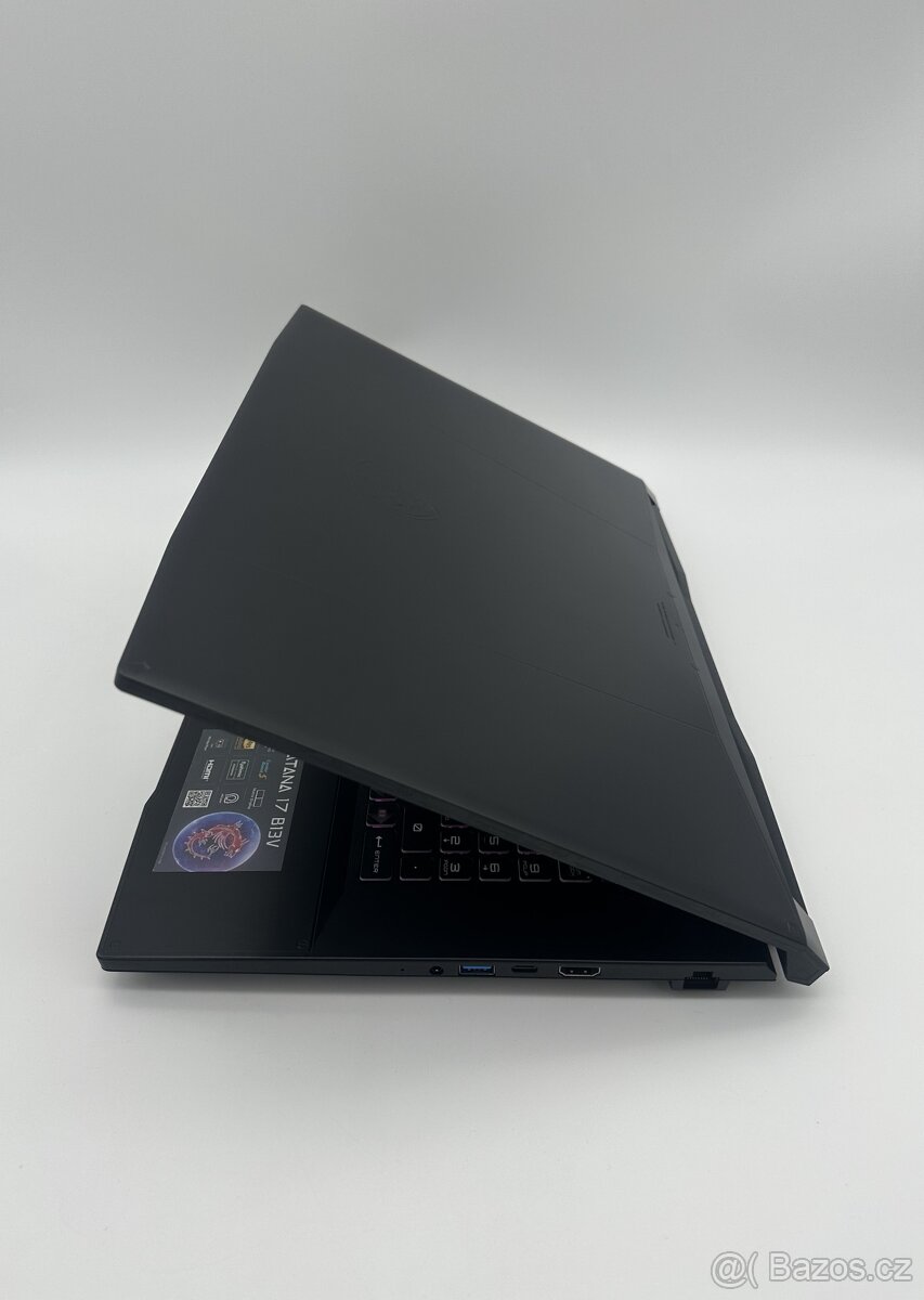 MSI Katana 17.3" Black (RTX 4060) + ZÁRUKA - 4