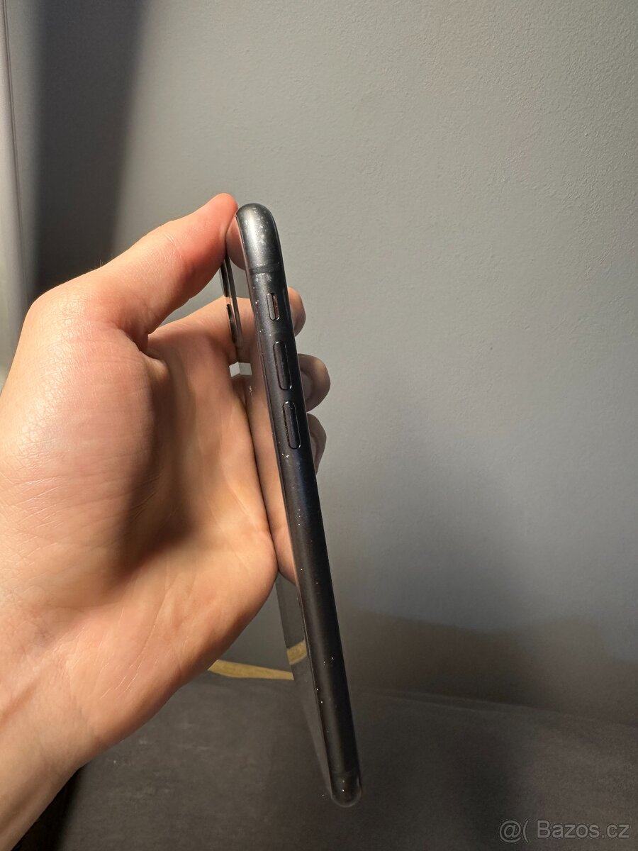 Apple iPhone 11 64Gb - 4