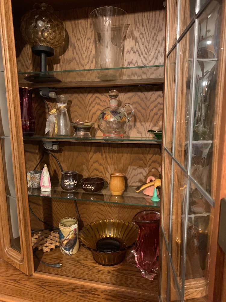 Rustikální skříňka s vitrínou - 4