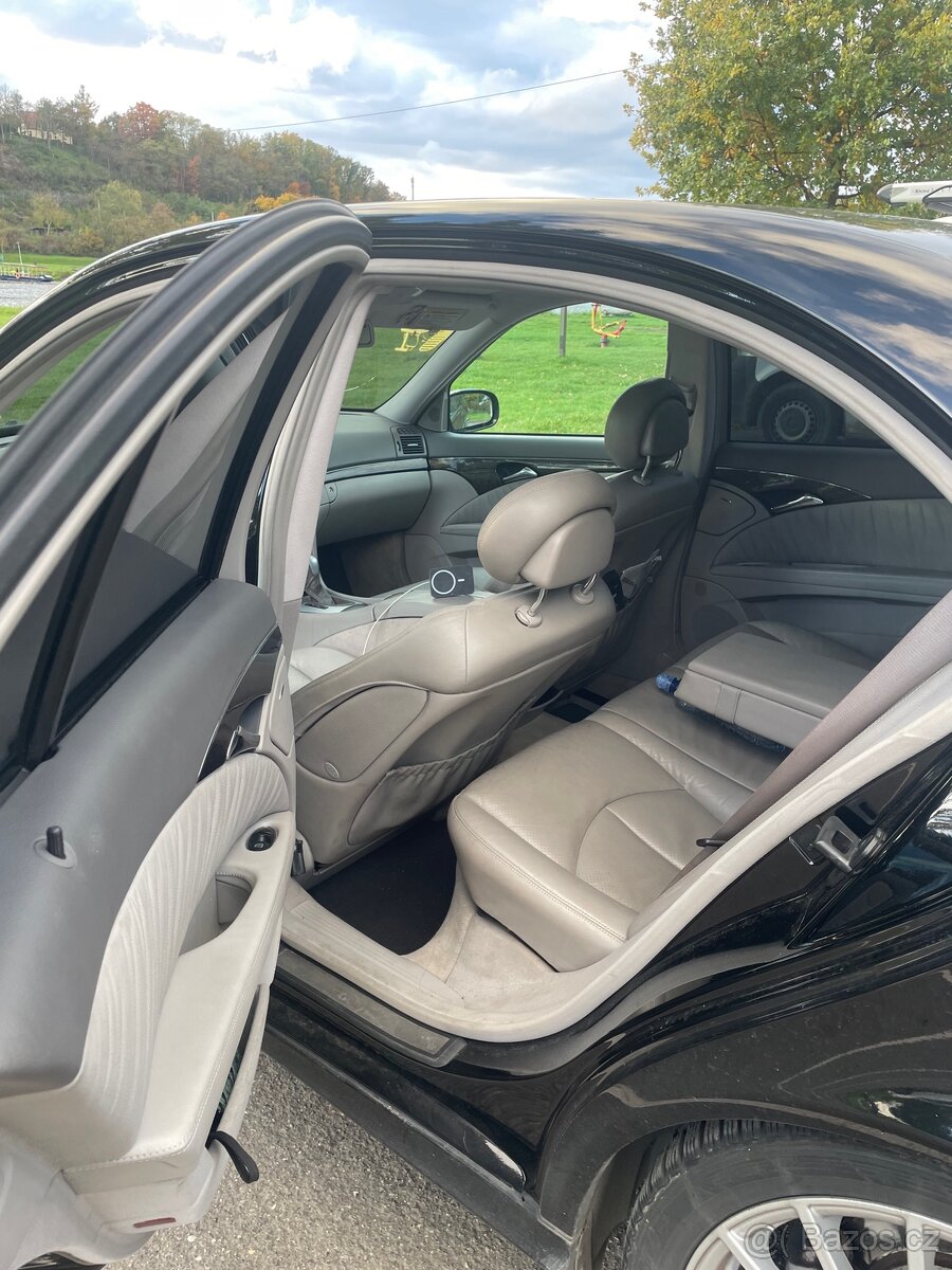 Mercedes-Benz e320 w211 - 4