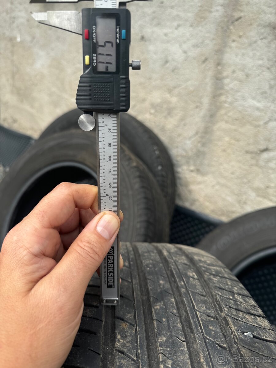 4 ks Prodám použité pneu 225/65 r 17 cena za sadu. - 4