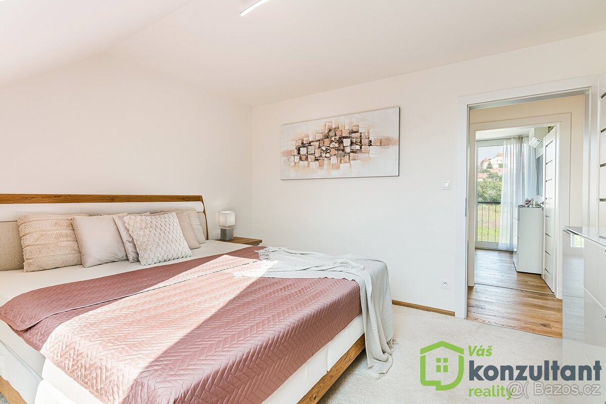 Rodinný dům v Mikulově s luxusním bazénem, ev.č. 00777 - 4