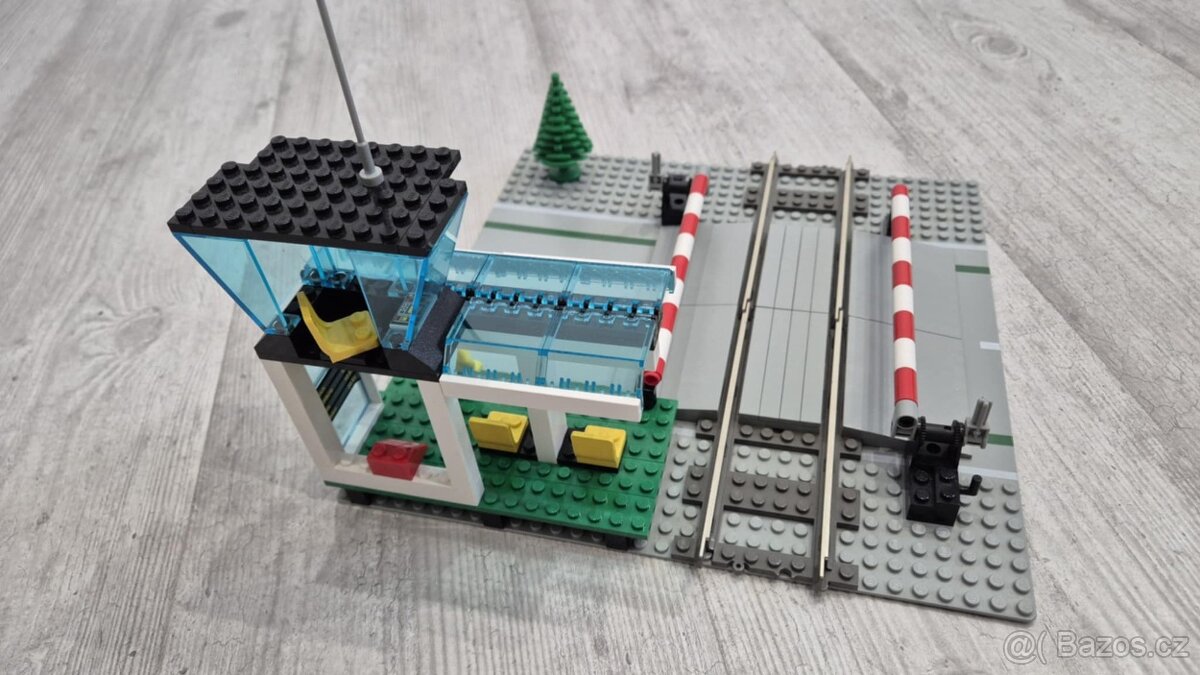 LEGO 4532 9V Vlak - Manual Level Crossing - 4