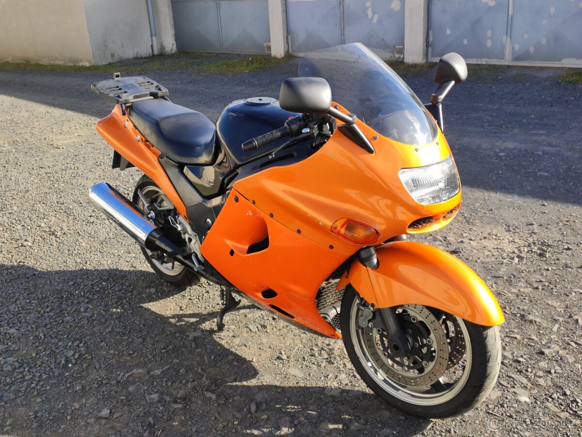 Kawasaki ZZR 1100 - 4