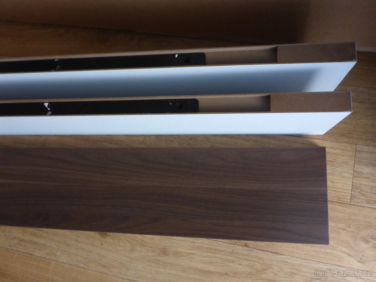 Polička na zeď - 4