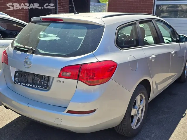 Opel Astra J - 4