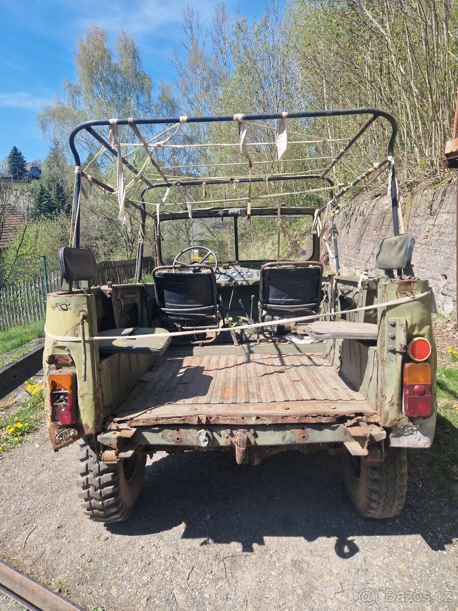 UAZ 469B - 4