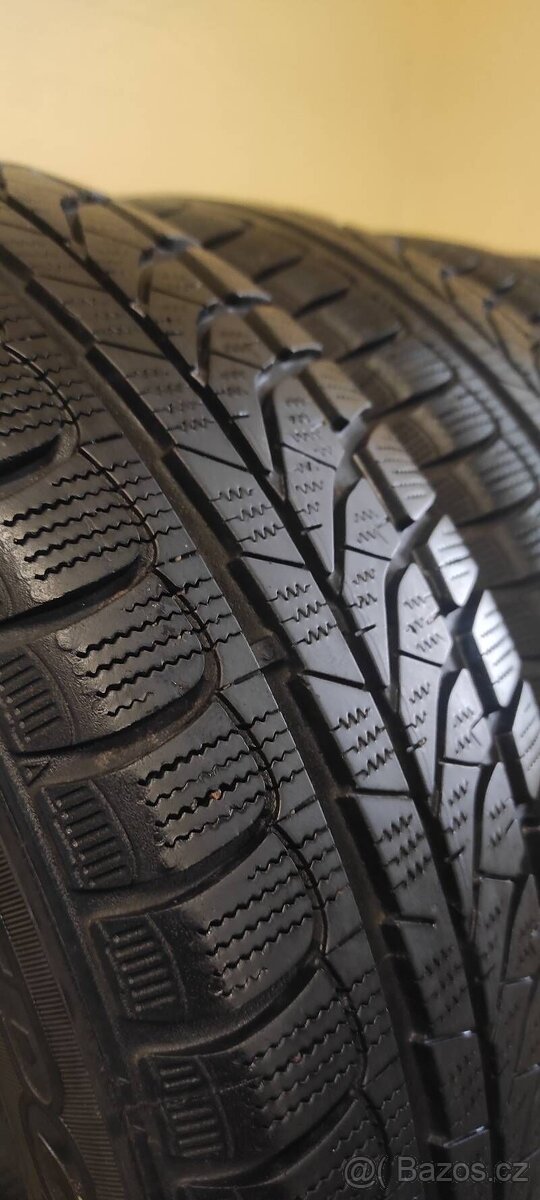 Dunlop 185/60 R15 88T 5-5,5mm - 4