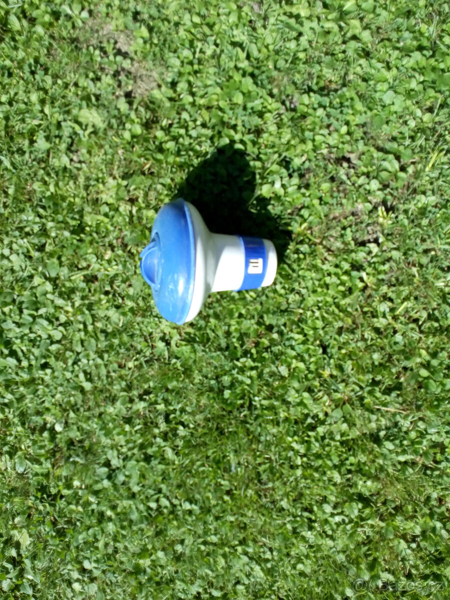 K bazénu 2 x čerpadlo, plovák, vstup a výstup pro čerpadlo - 4