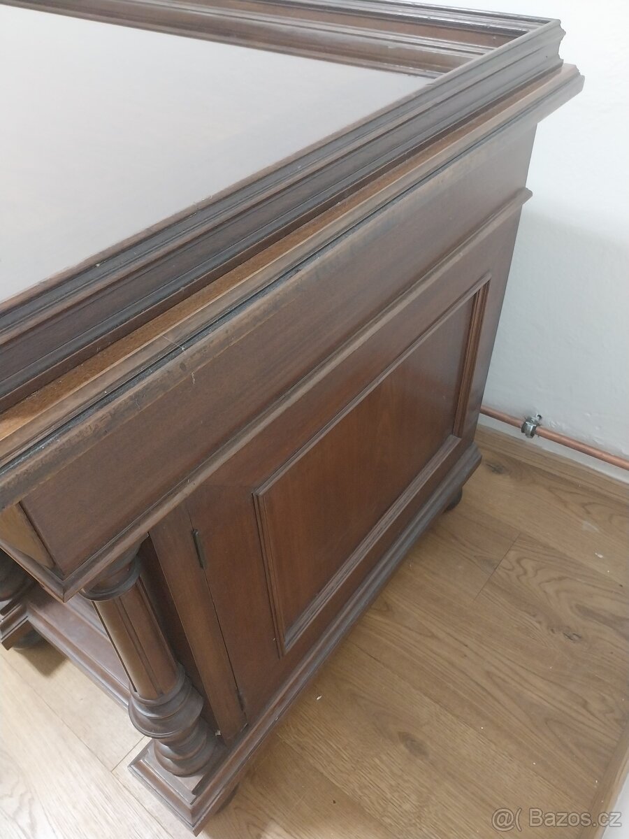 Starožitný psací stůl - zrenovovaný - 4