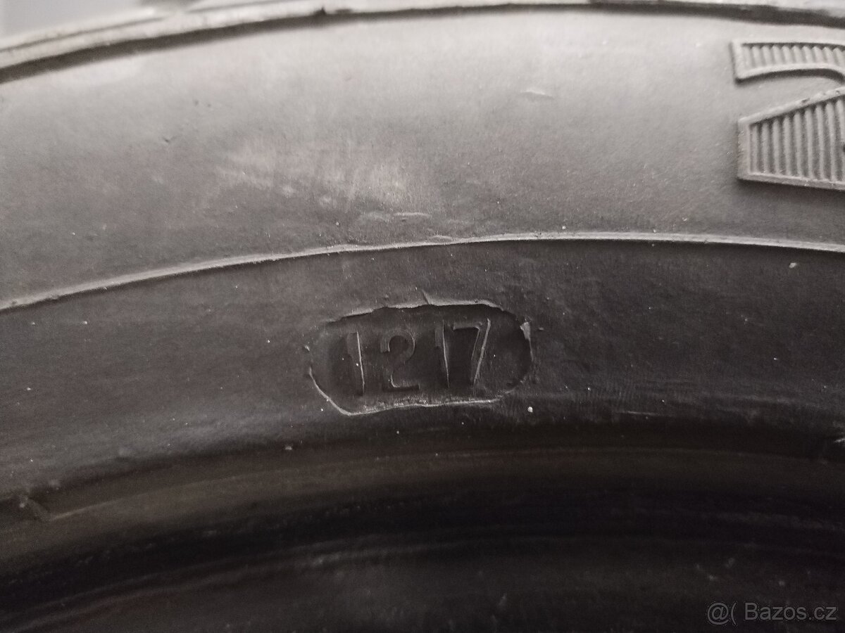 Zimní protektory 205/55 R16 - 4