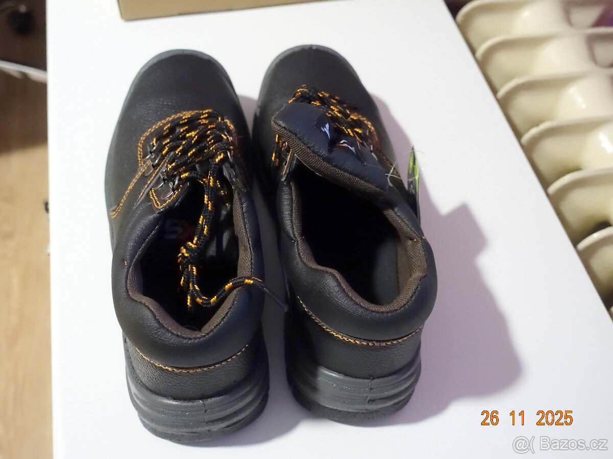 Pracovní obuv-vel.42 - 4