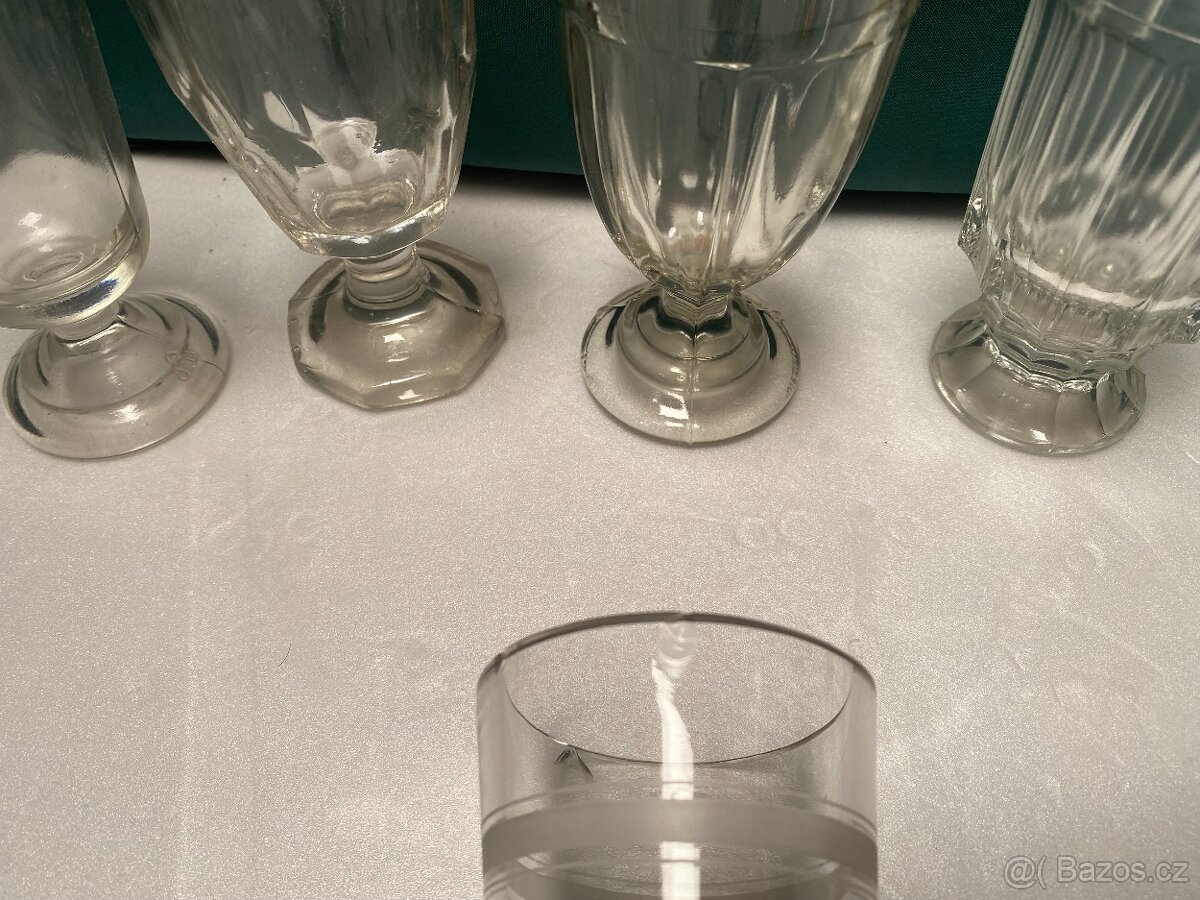 sklenic z hutního skla - 4