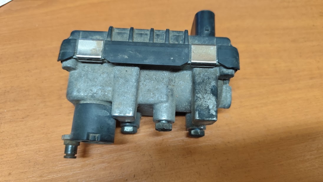 turbo regulátor 6NW008412 G-222 - 4