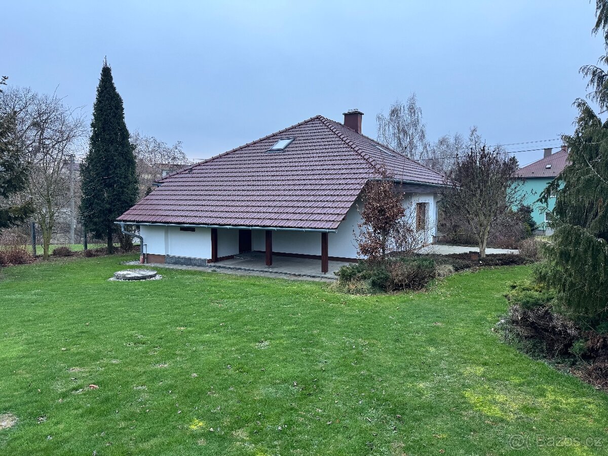 Pronájem rod. domu Kladeruby - 4