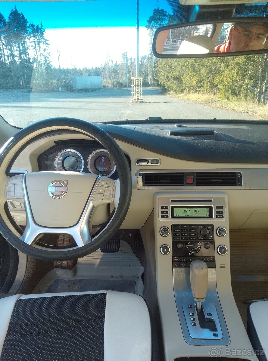 Volvo XC70 D5 AWD - 4