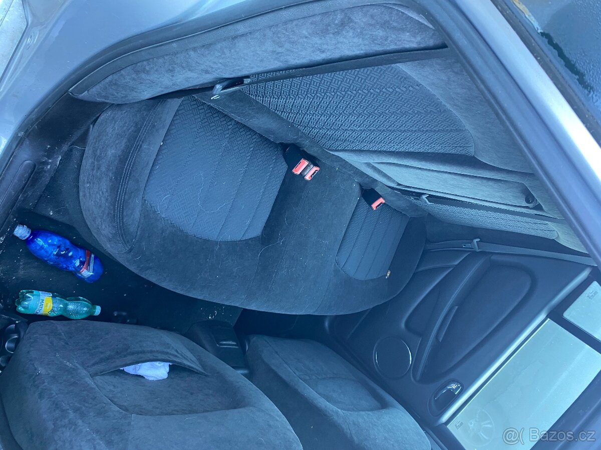 Prodám Jaguar X-type , 2.0 Diesel - vada motoru - 4