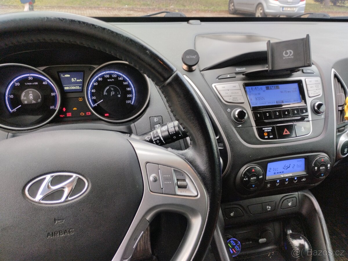 Hyundai ix35 2,0 CRDi 4×4 automat - 4