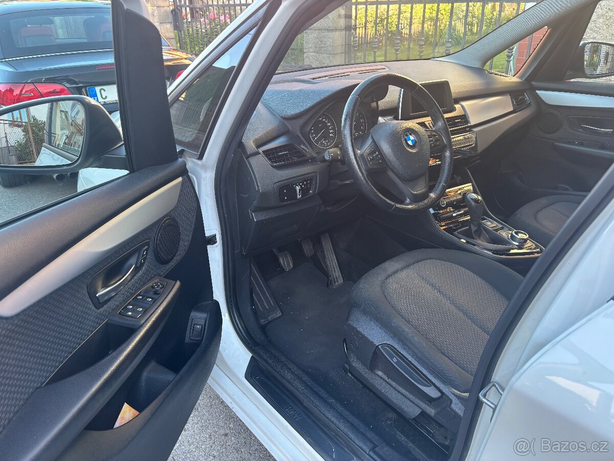 BMW F46 1,5diesel rok 2017 - 4