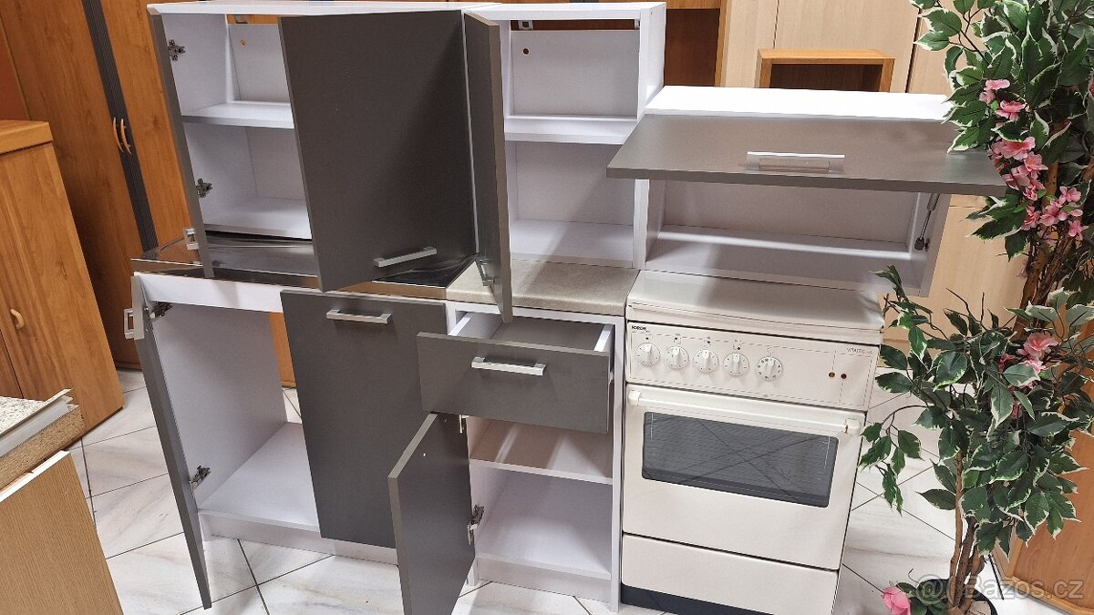 Kuchyňská linka německé výroby - 4