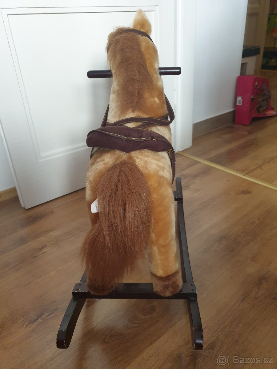 Houpací kůň - 4