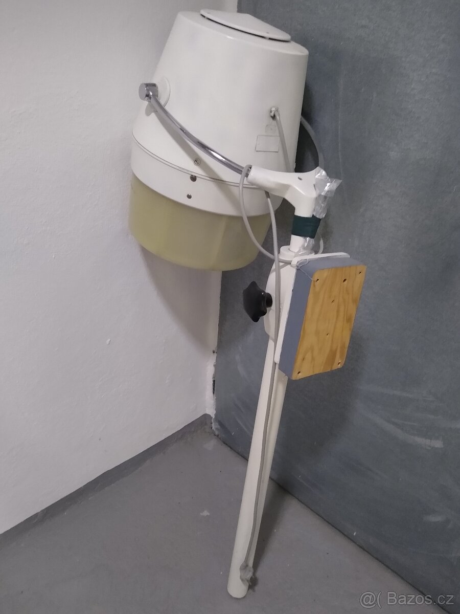 Kadeřnický sušák (helma) - 4