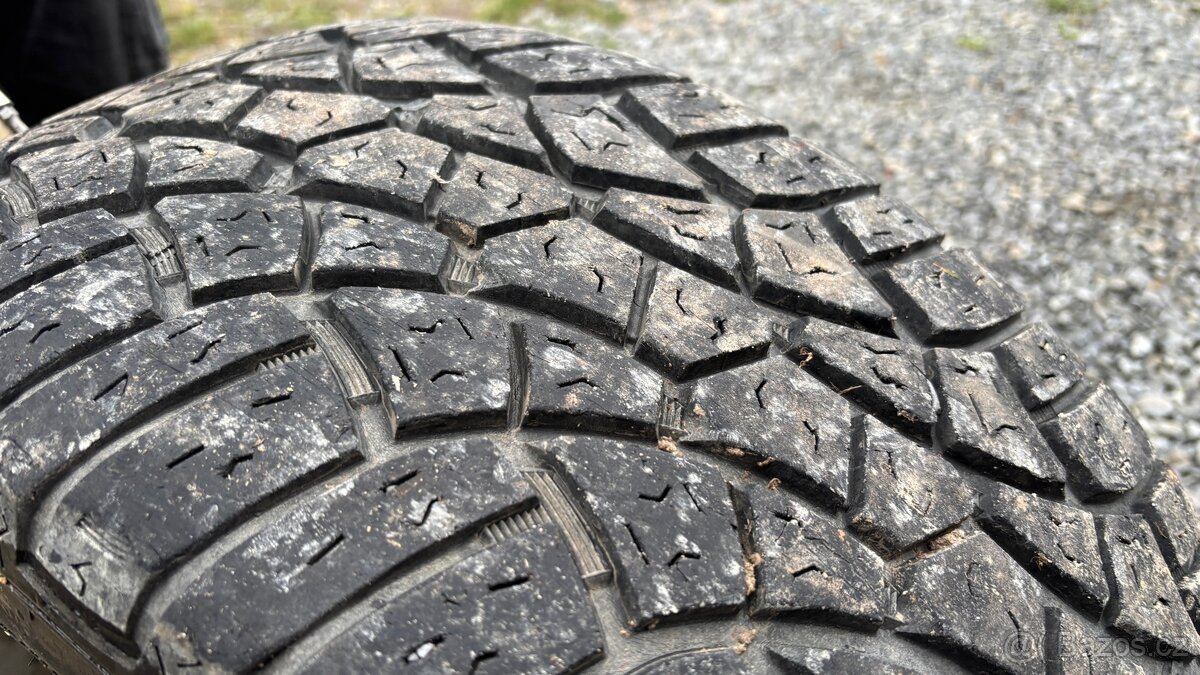 Kola Jeep 5x127 275/40 R20 - 4