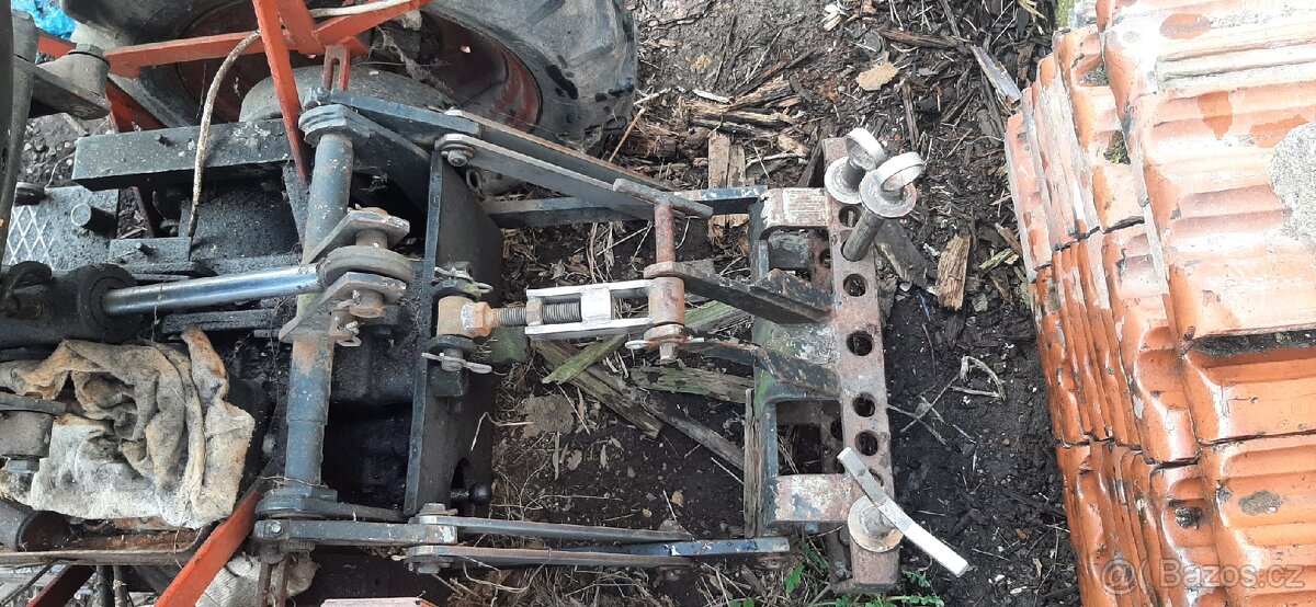 Malotraktor s vybavením Tz4k14 - 4