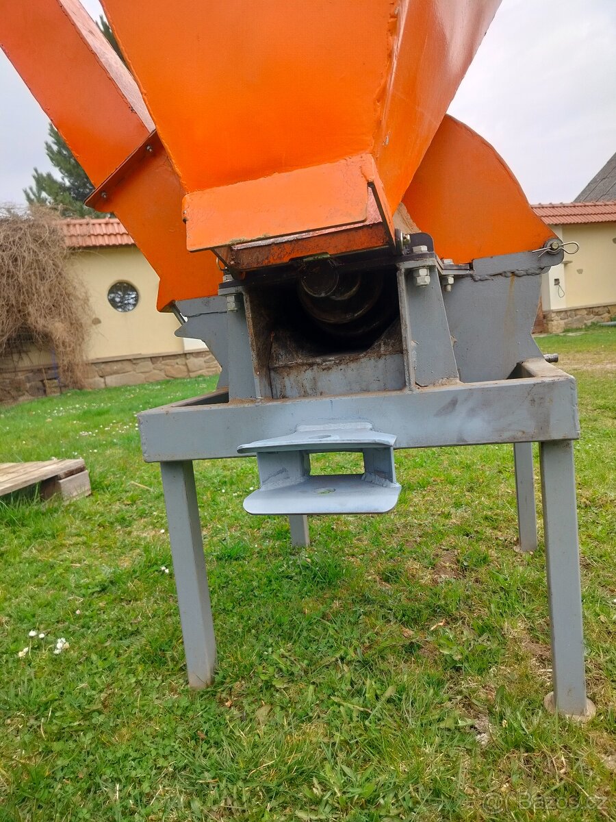 Štěpkovač za traktor - 4