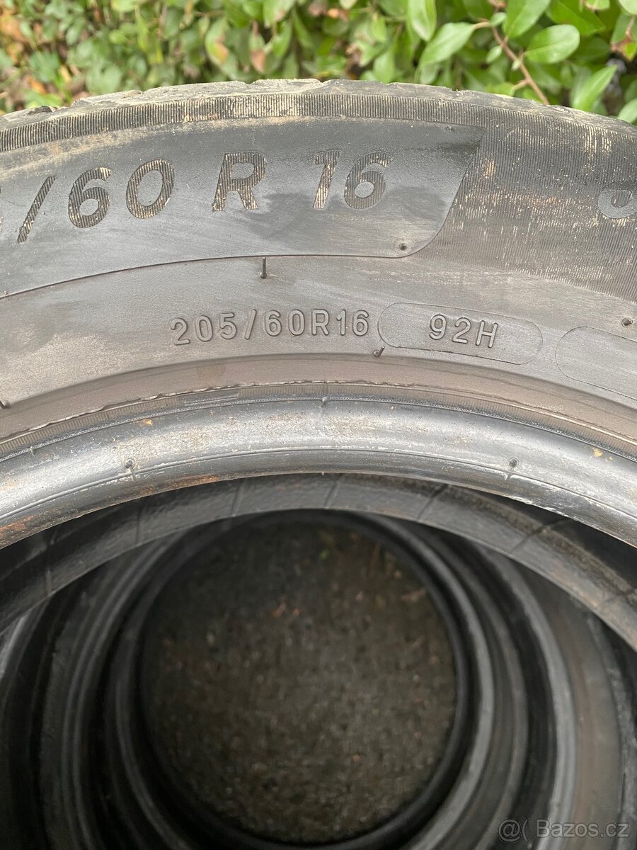 205/60 R16 92H Michelin 4x4mm dot4419 Letní - 4