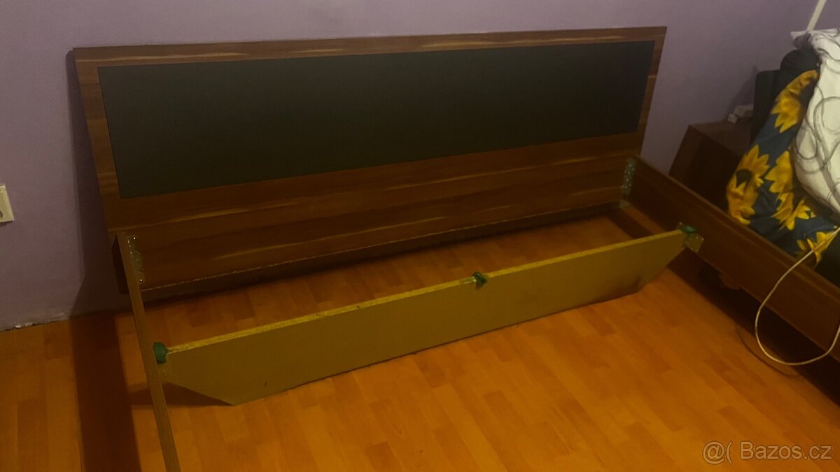 Dvoulůžková postel bez roštu a bez matraci - 4