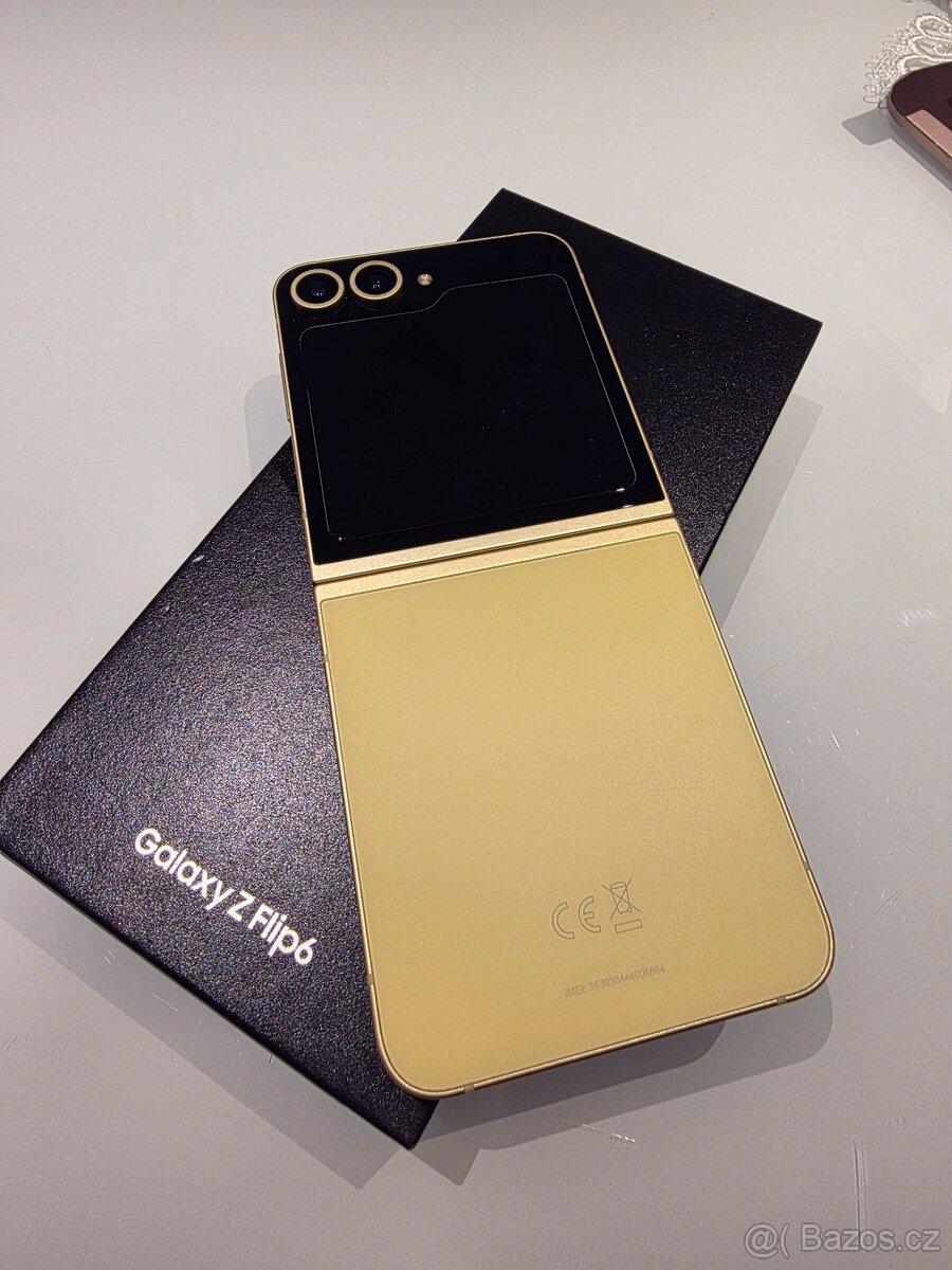 Samsung Z Flip 6 256 GB gold - top - 4