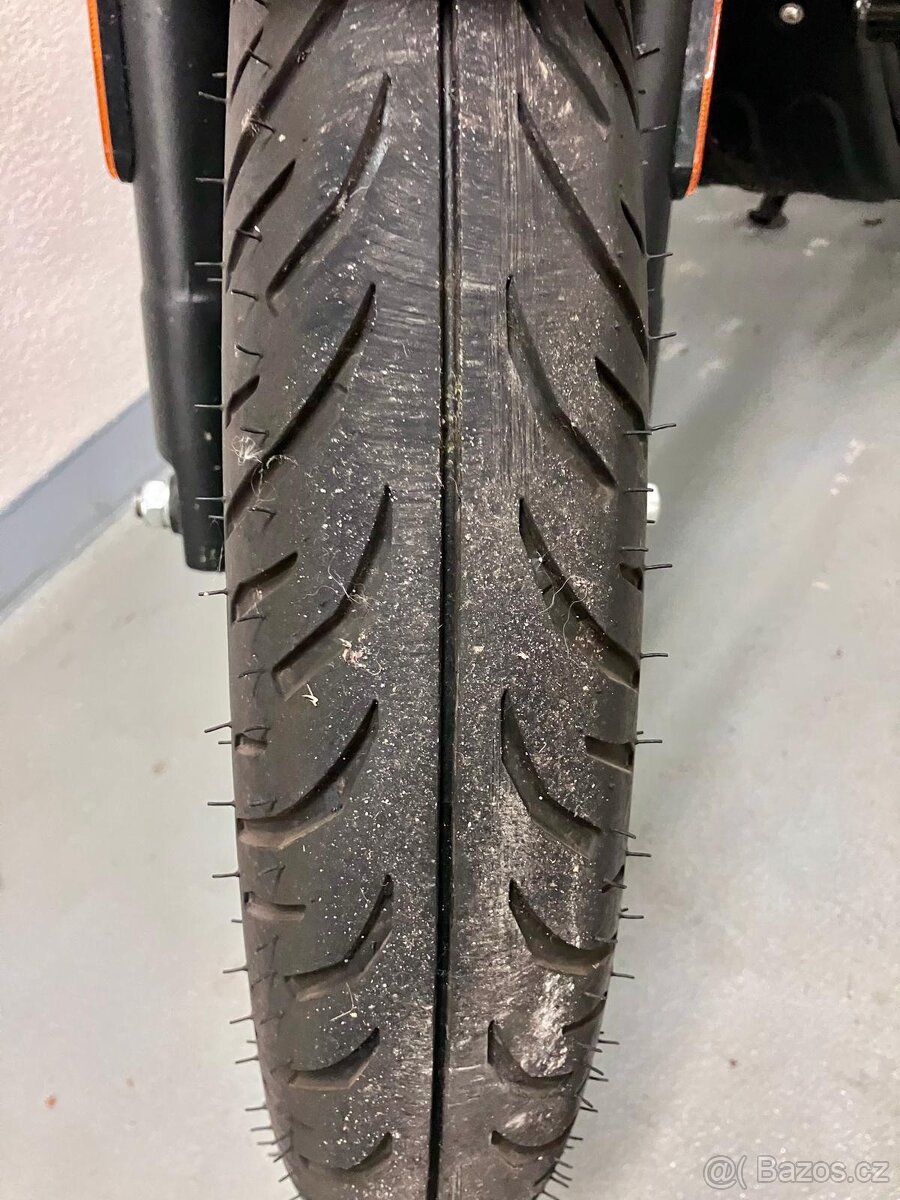 Royal Enfield Metero 350 - 4