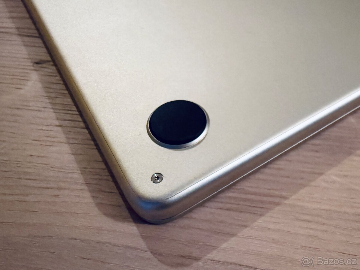 Apple MacBook Air 13,6'' M2 8x GPU 256GB - Starlight CZ - 4