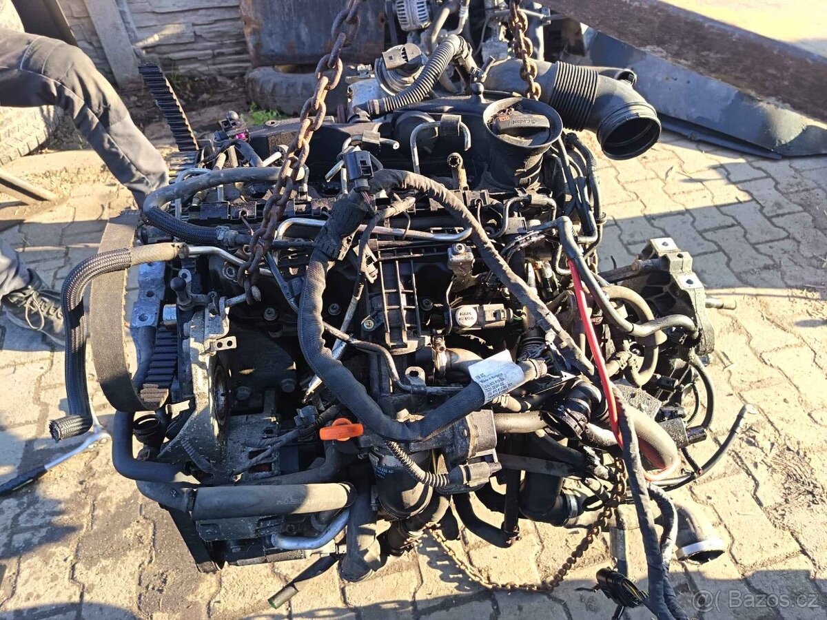 CAYC motor 1.6 tdi 77 kw - 4