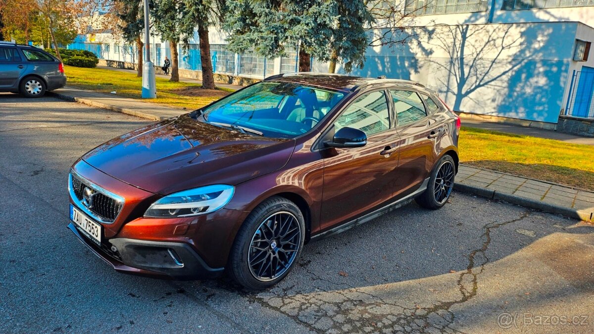 Volvo V40, CC D3 NEZ.TOPENÍ, bez adblue systému - 4