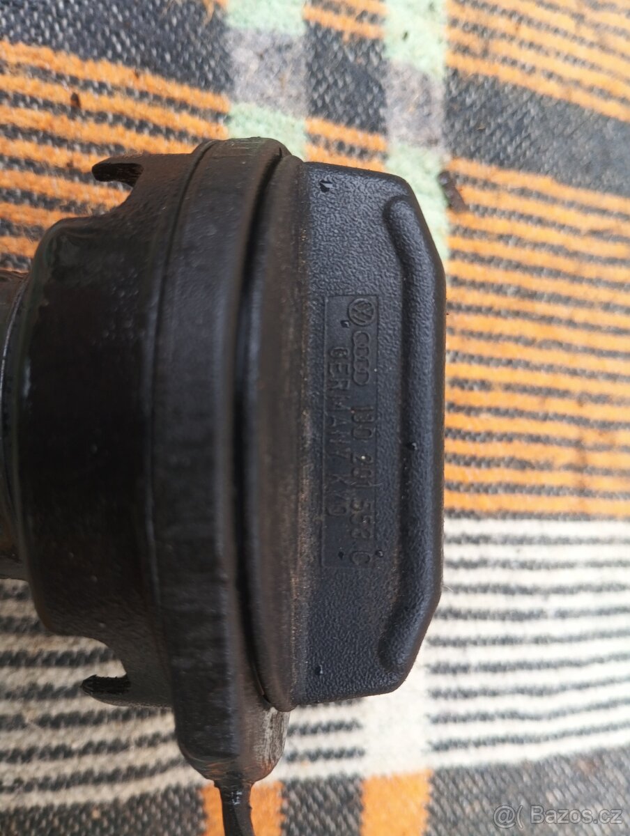 Prodám víčko od nádrže Fabia 1 - 4