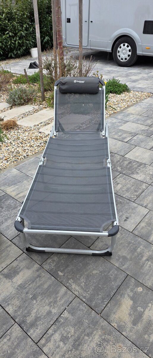 Kempingový nabytek - 4