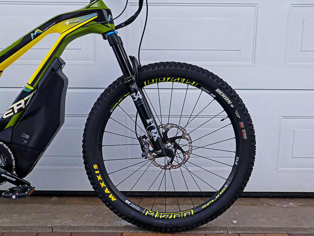 ELEKTROKOLO M1 STERZING – 120nM – 880Wh – CARBON - 4