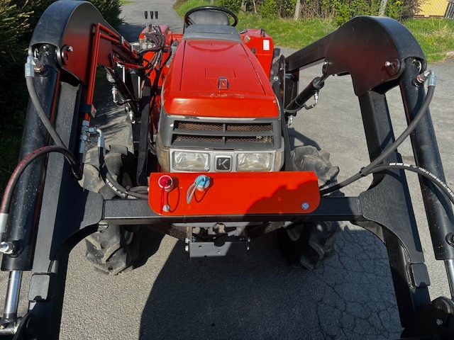 Malotraktor Kubota GL27 s čelním nakladačem - 4