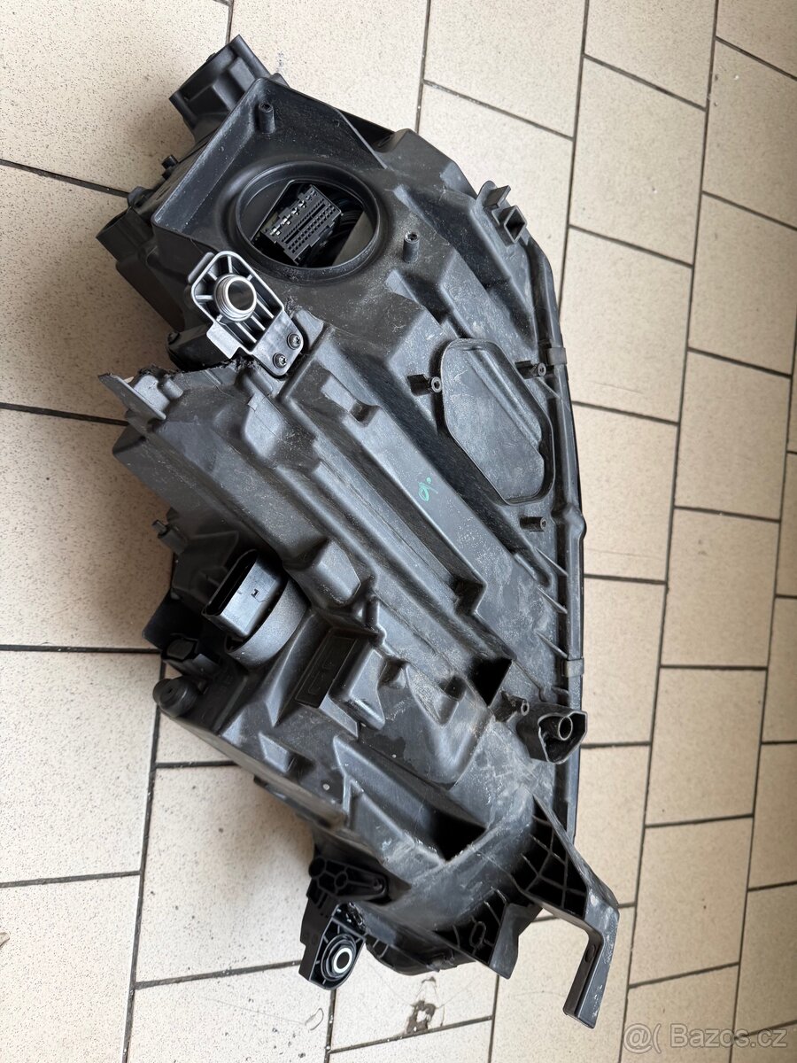 Škoda Octavia 4 právě led světlo - 4