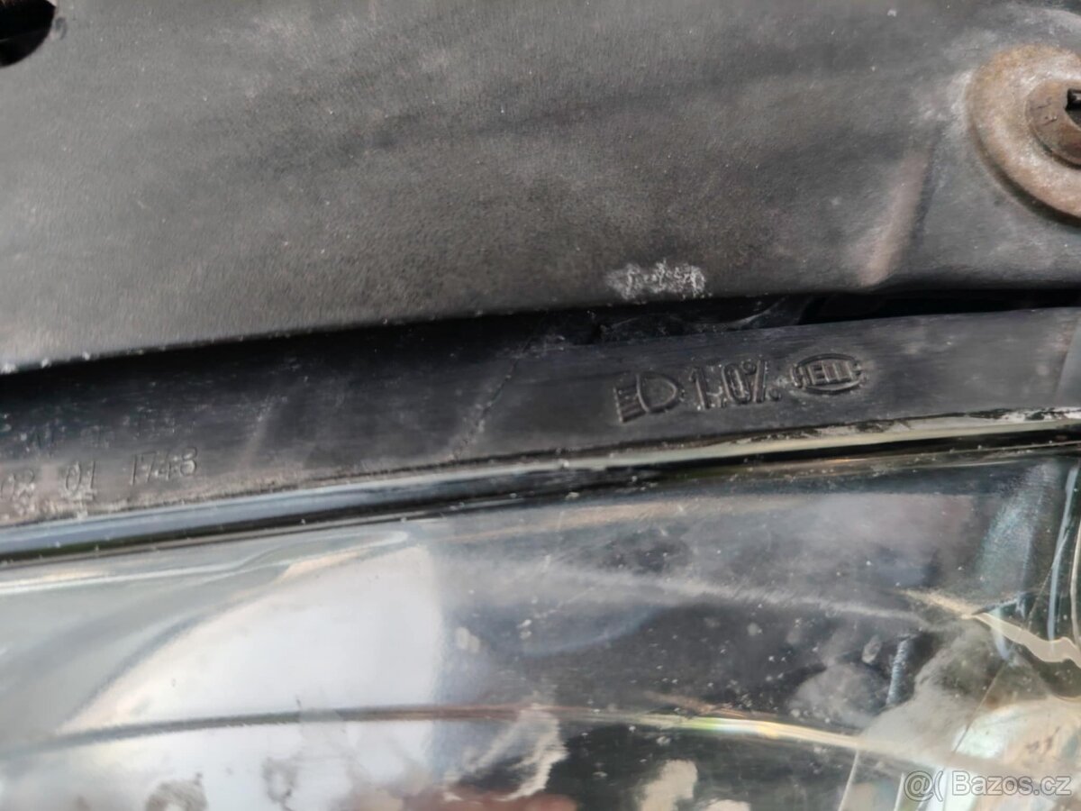 prodám přední světla na VW Golf 5 Variant - 4