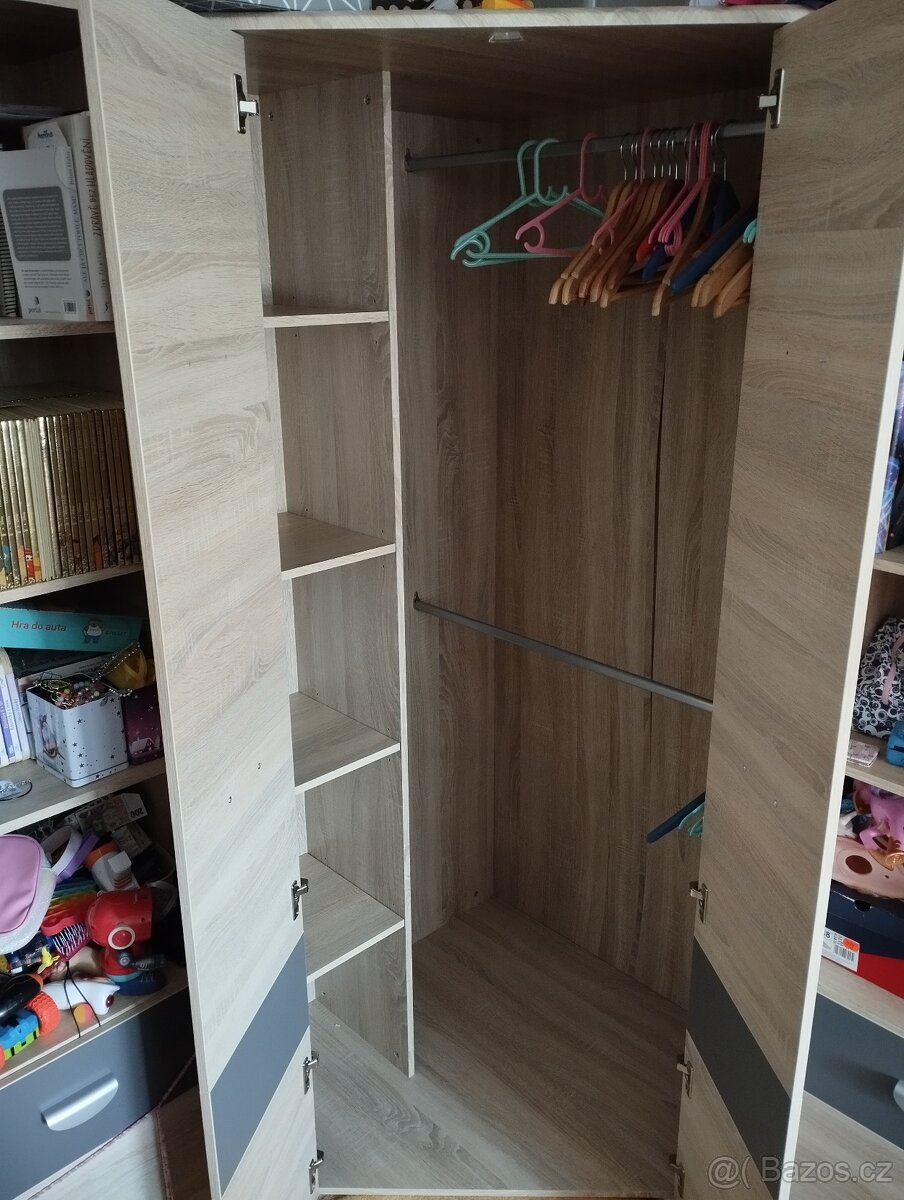 Studentský nábytek - 4