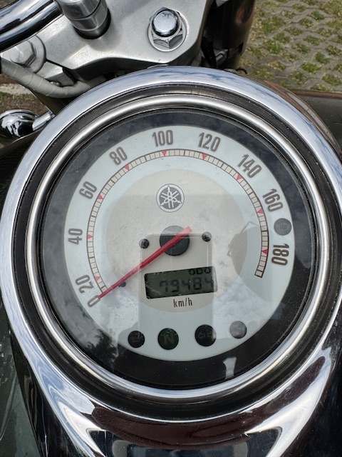 Yamaha Dragstar 1100 - 4