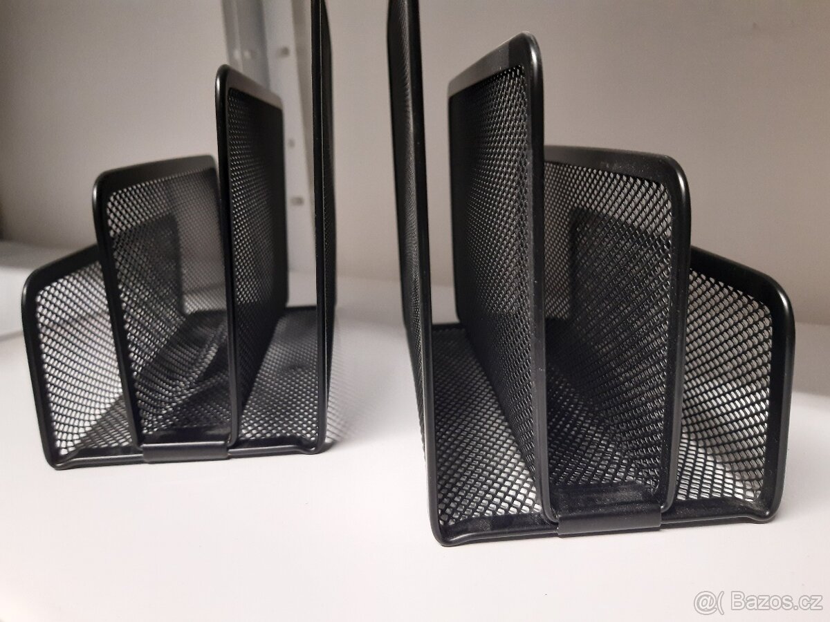 Drátěný program, 2 černé stojánky - 4