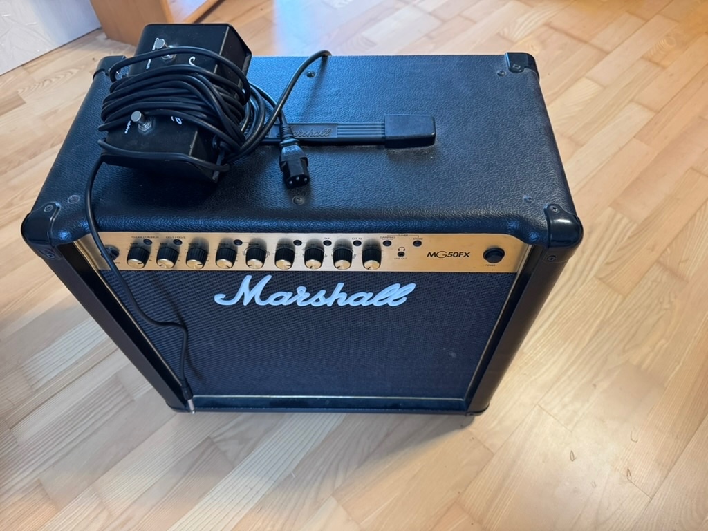 Marshall MG50FX - 4