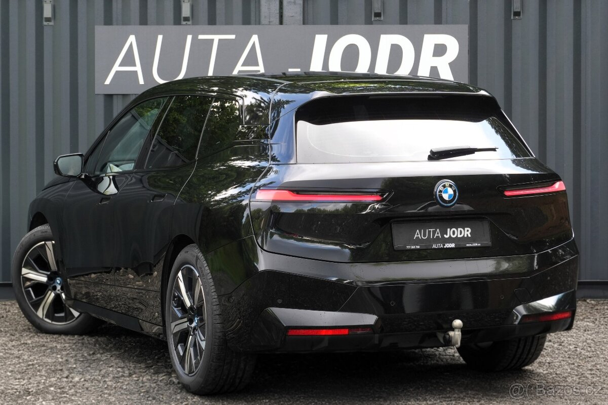 BMW IX xDrive 50 385 kW, Panorama, Tažné, Záruka, SoH 97.5% - 4